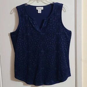 Liz Claiborne Women's Navy Floral Lace Front‎ knit Back Tank Top - Size Medium